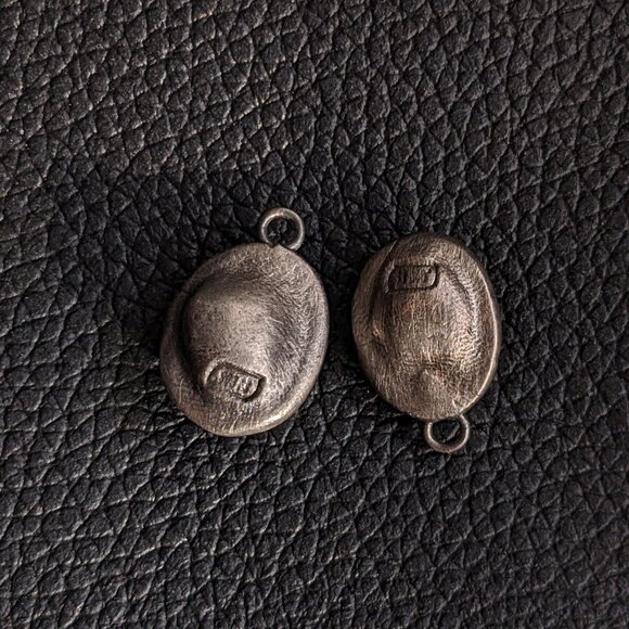 Memento Mori Pendant - Picture 5 of 7